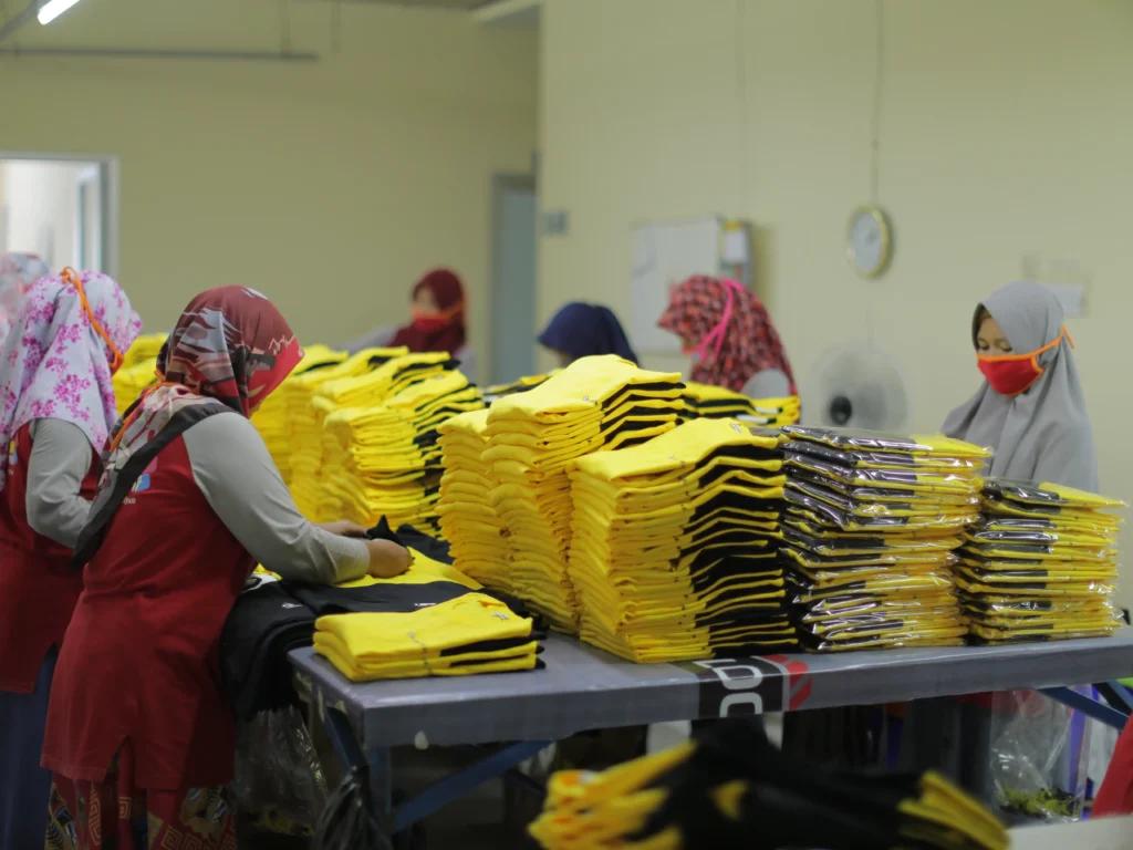 Vendor Konveksi Seragam PDH Corporate 2026 dengan Quality Control Terstandar Industri 11 finishing 2 copy edited