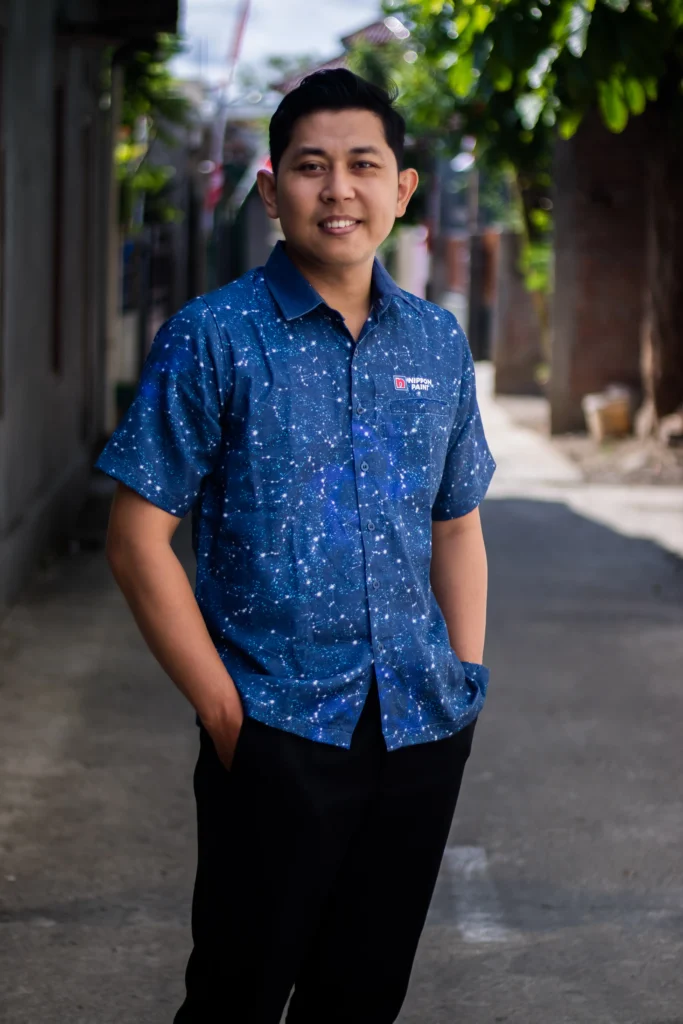 Kemeja Nippon Paint