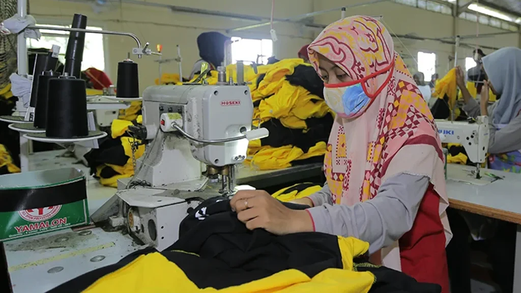 Konveksi Baju Seragam Kerja